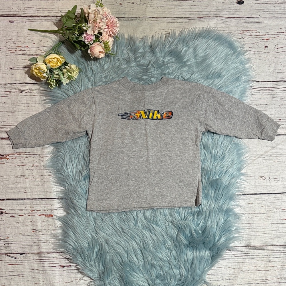 Vintage Nike Kids Gray Long Sleeve Tee with Flame Logo Sz 6